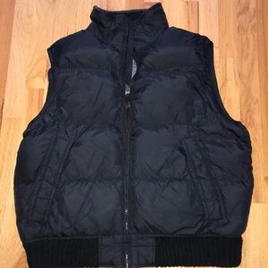 American Eagle Puffy Vest